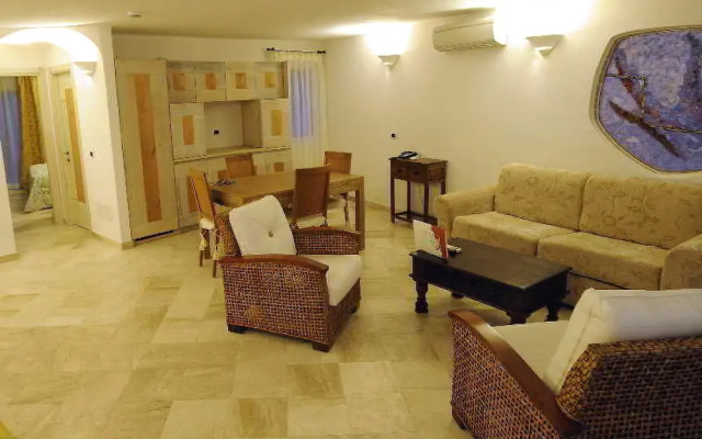 Residence Living Poltu Quatu