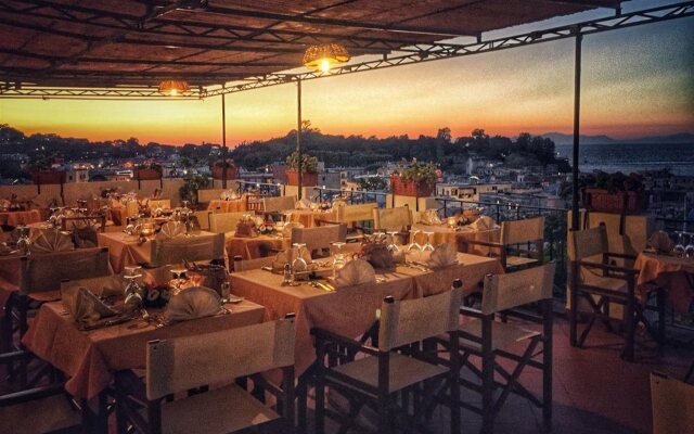 Hotel La Villarosa