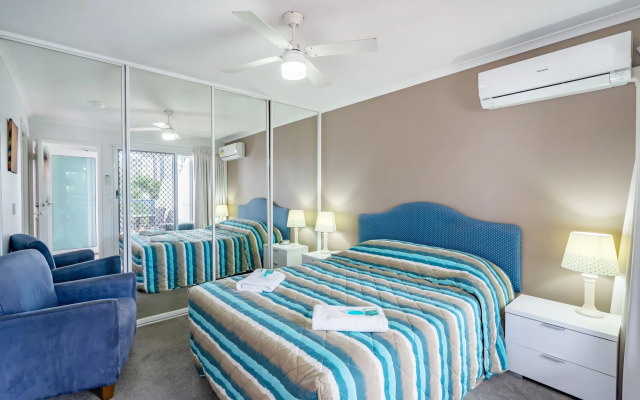 Surfers Beach Resort One