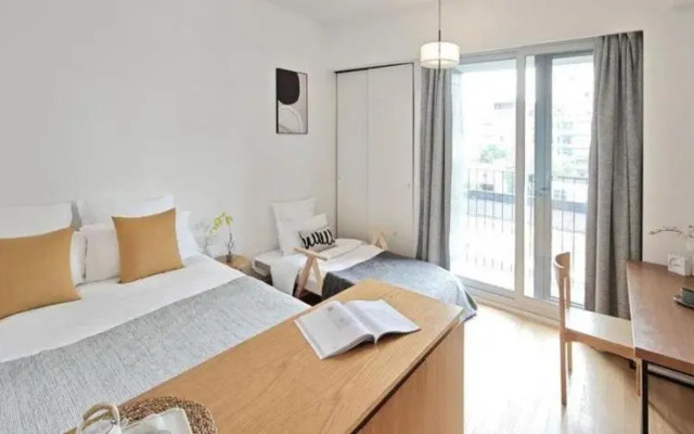 base WENDING Serviced Apartment