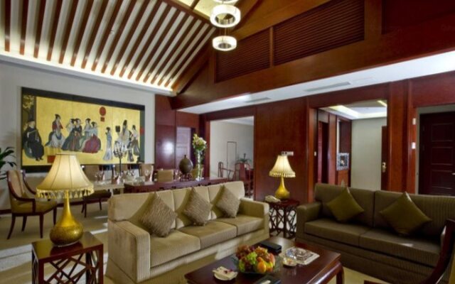 Yixing Hotel