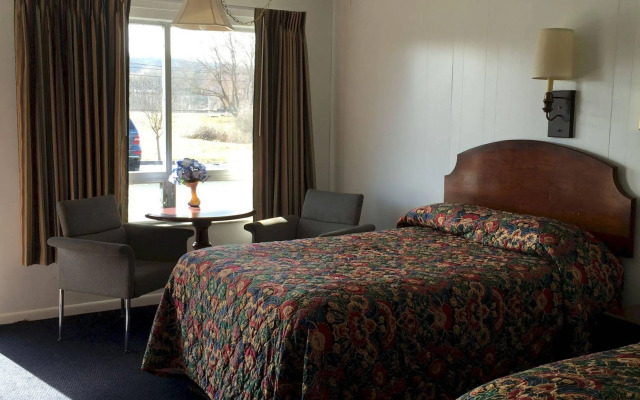 The Valley Motel