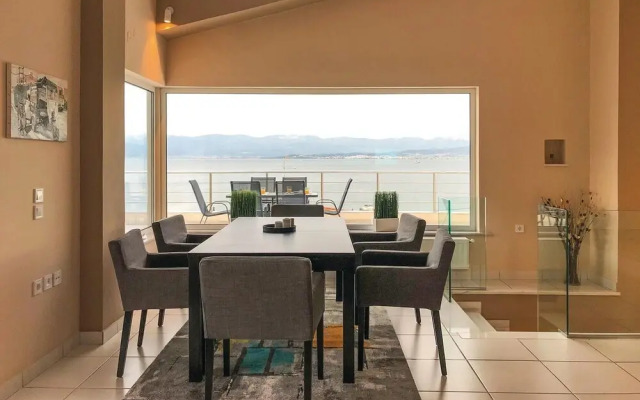 Stunning Home in Chalkida With 3 Bedrooms and Wifi