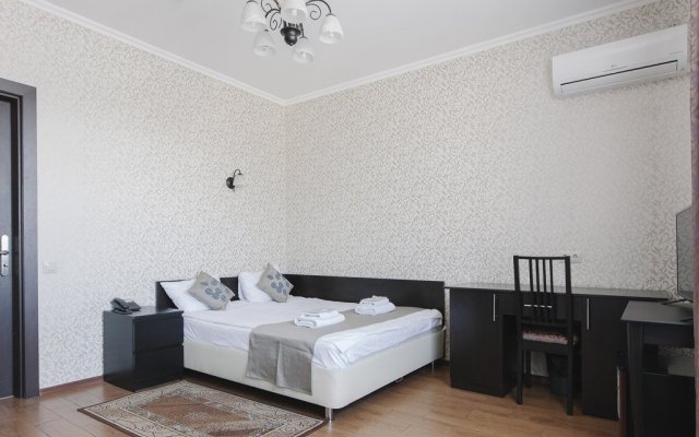 Roomp Hitrovka Guest House