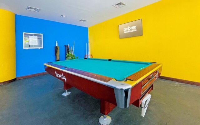 bnbme | U Bora Towers | 3 + Maids