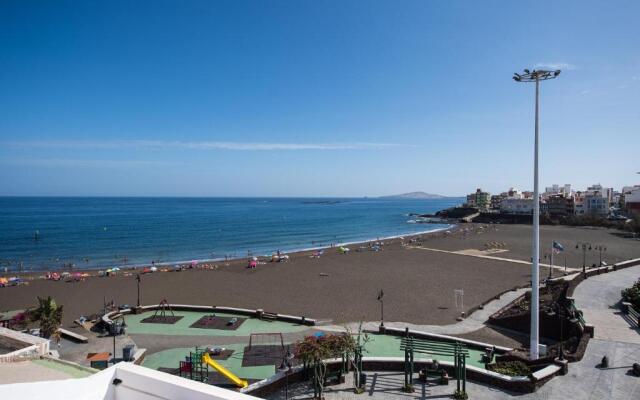 VISTA PLAYA Y MAR - sea view, wifi and AC