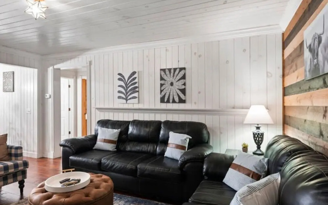 Modern Farmhouse With Gameroom Firepit