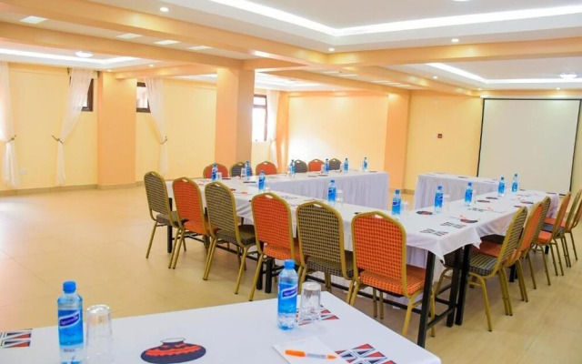Kiandani Hotel