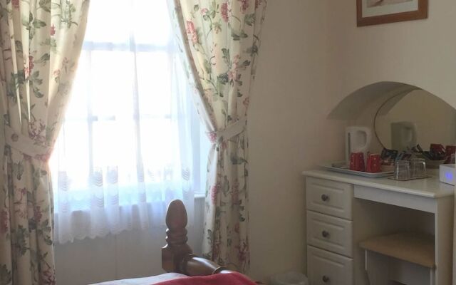 Whitecliff Guesthouse