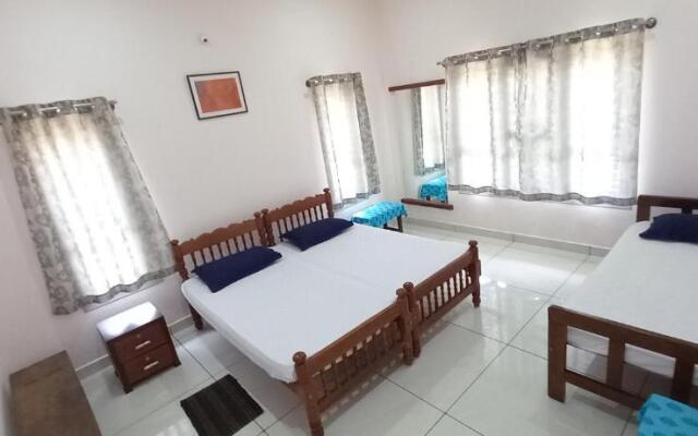 Snow Pine Holiday Home...Virajpet