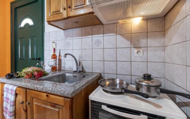 Apostolos Apartment 4