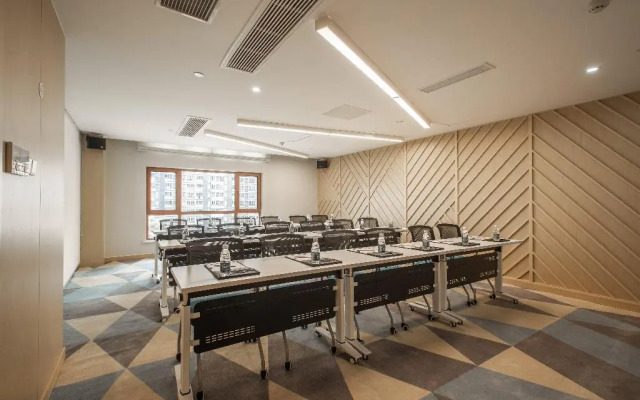 Holiday Inn Express Zhangjiagang Free Trade Zone by IHG