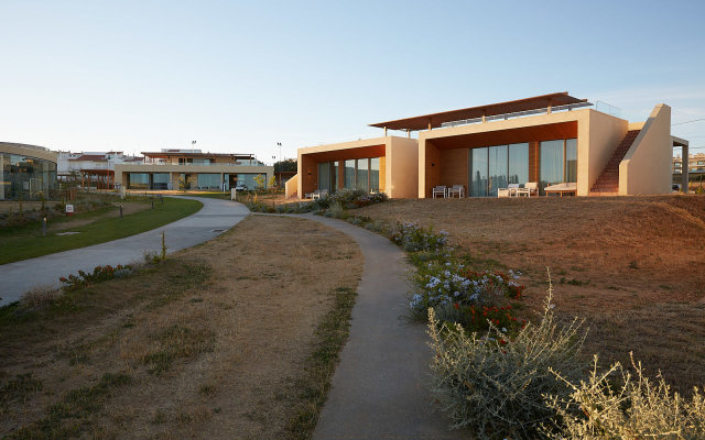 White Shell Beach Villas