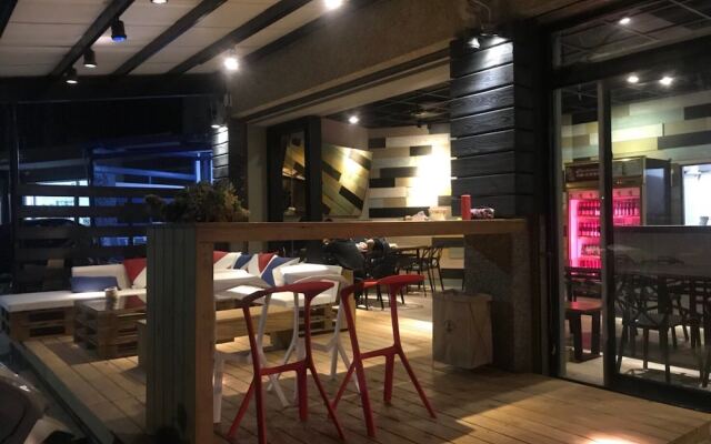 Green Island Bay Resort