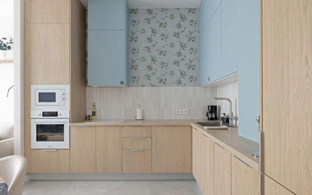 С.утками на улице Благодатной