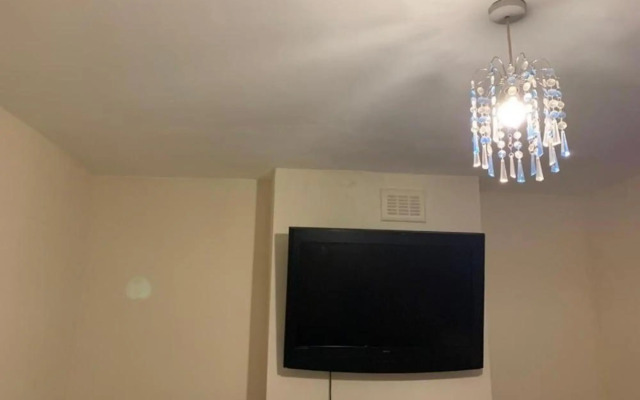 Busybee - Guest House- Self service