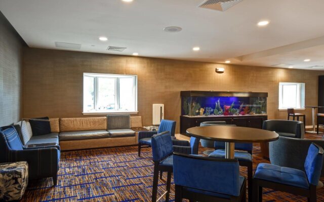 Courtyard By Marriott Cape Cod Hyannis