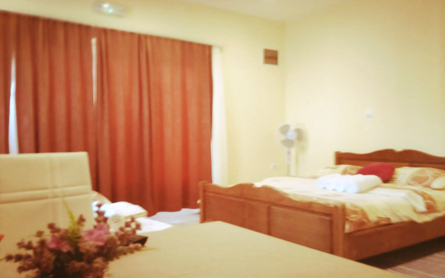 Guest House First Stop