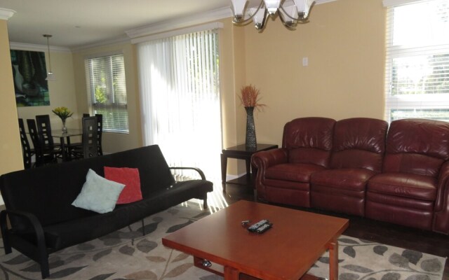 2 Bed 2 Bath in Studio City