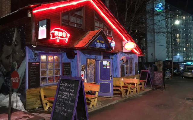 Flora Ski-slope Studio Apartment