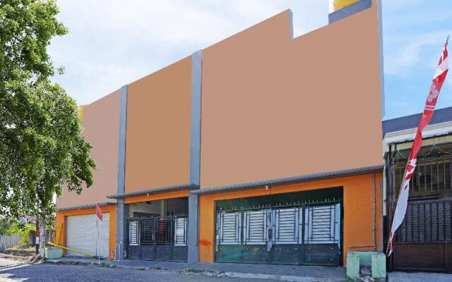 Oyo 91583 Dâ€™cost Green Syariah