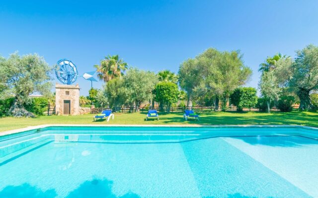 ES Senyors DE SON Amora