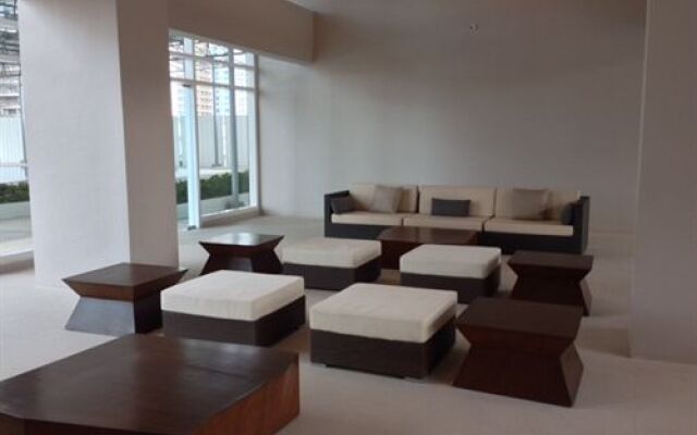 Travelers Service Apartment