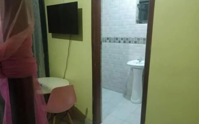 Damuda hotel