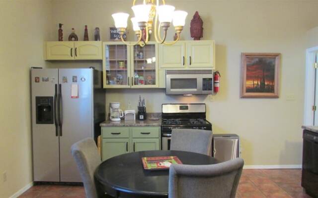 2BR Scottsdale Kierland Unit