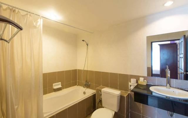 Time Out Hotel Beach Front