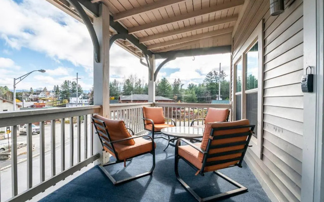 Downhill Apartments - Lake Placid