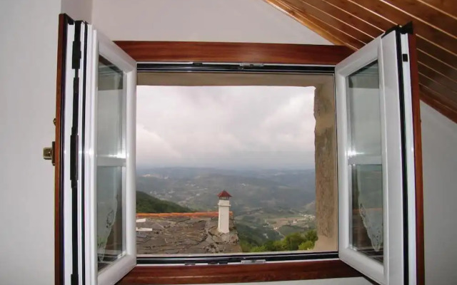 Hotel Caldelas Sacra rústico 3 estrellas