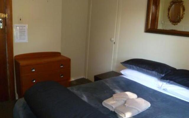 Kaniere Hotel