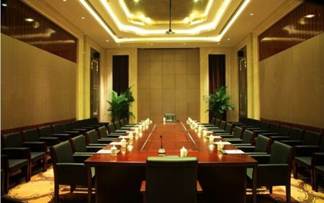 Titan Central Park Hotel