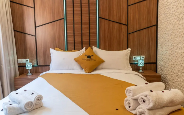 Yanis Guest House