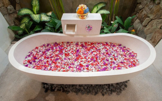 Flamboyant Villa Ubud