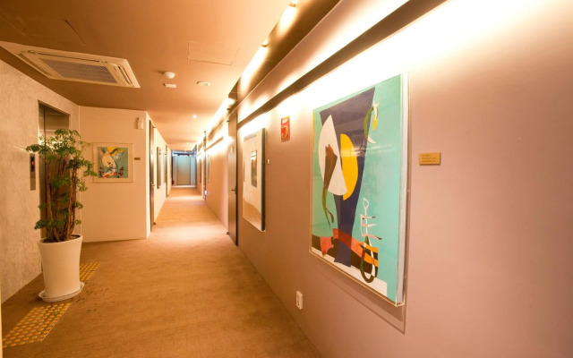 Yuwon Hotel