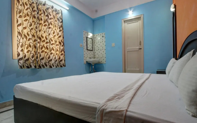 SPOT ON 39787 Radha Krishna Deluxe Lodge