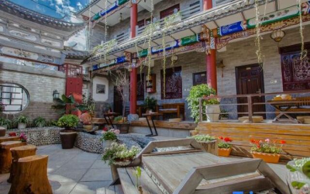 Dali Yunshangxuan Hotel