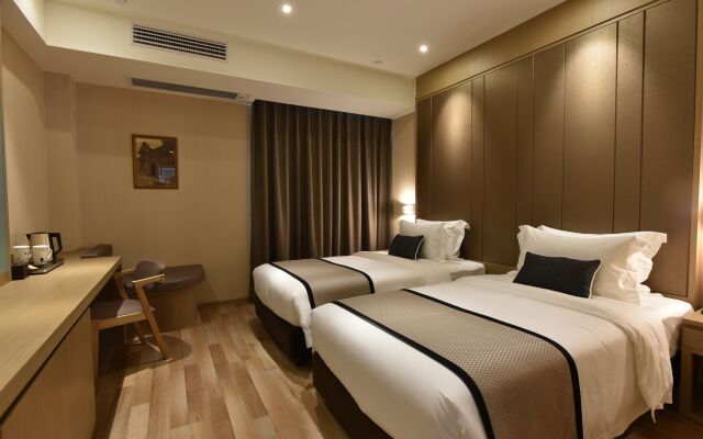 SHANGHAI-DECO Hotel