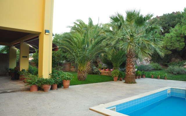 Palm Court Suites