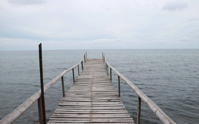Cabua-an Beach Resort - Hostel