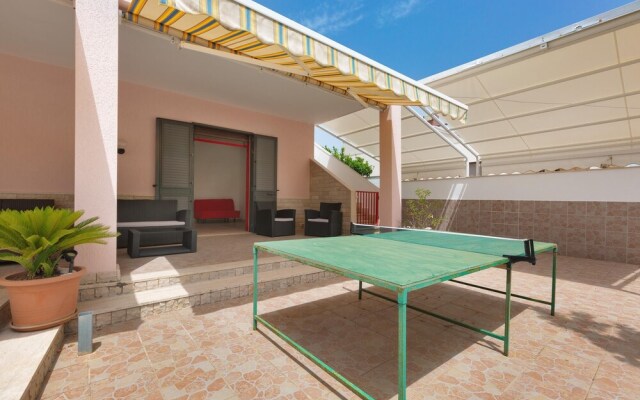 3599 Casa Delma by Barbarhouse