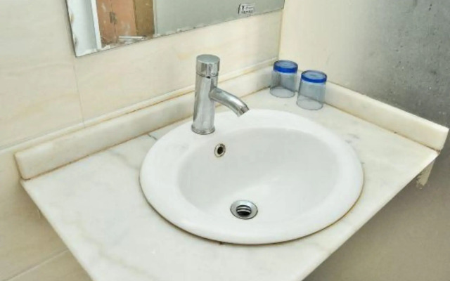 Jiutian Hotel (Baixin Plaza, Baiyun Railway Station, Guangzhou)