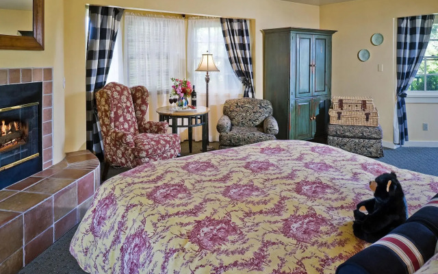 Maison Fleurie, A Four Sisters Inn