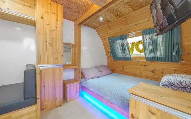 Goseong Jjun Camping Pension