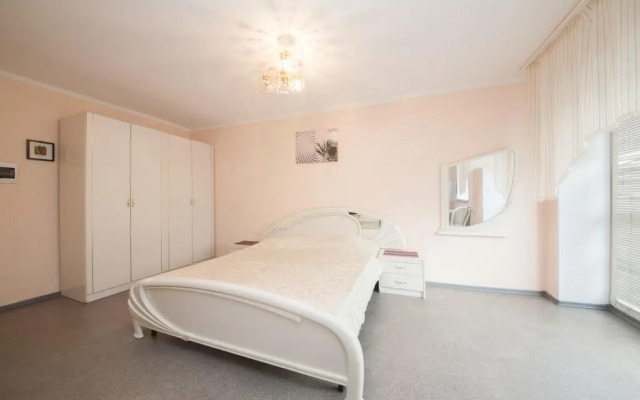 КвартировЪ на улице Красной Армии