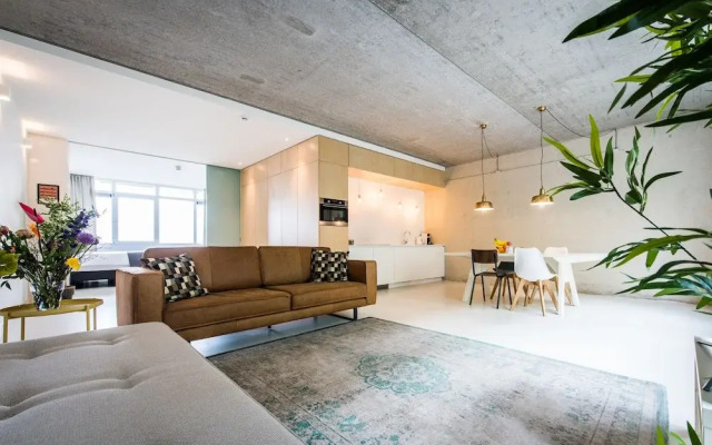 Amazing industrial palace in the Houthaven