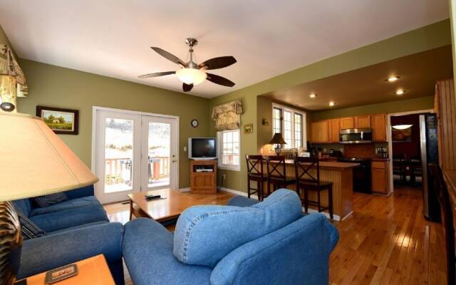 Forest Hill - 3 Br Home