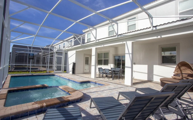 Champions Gate 1600 A